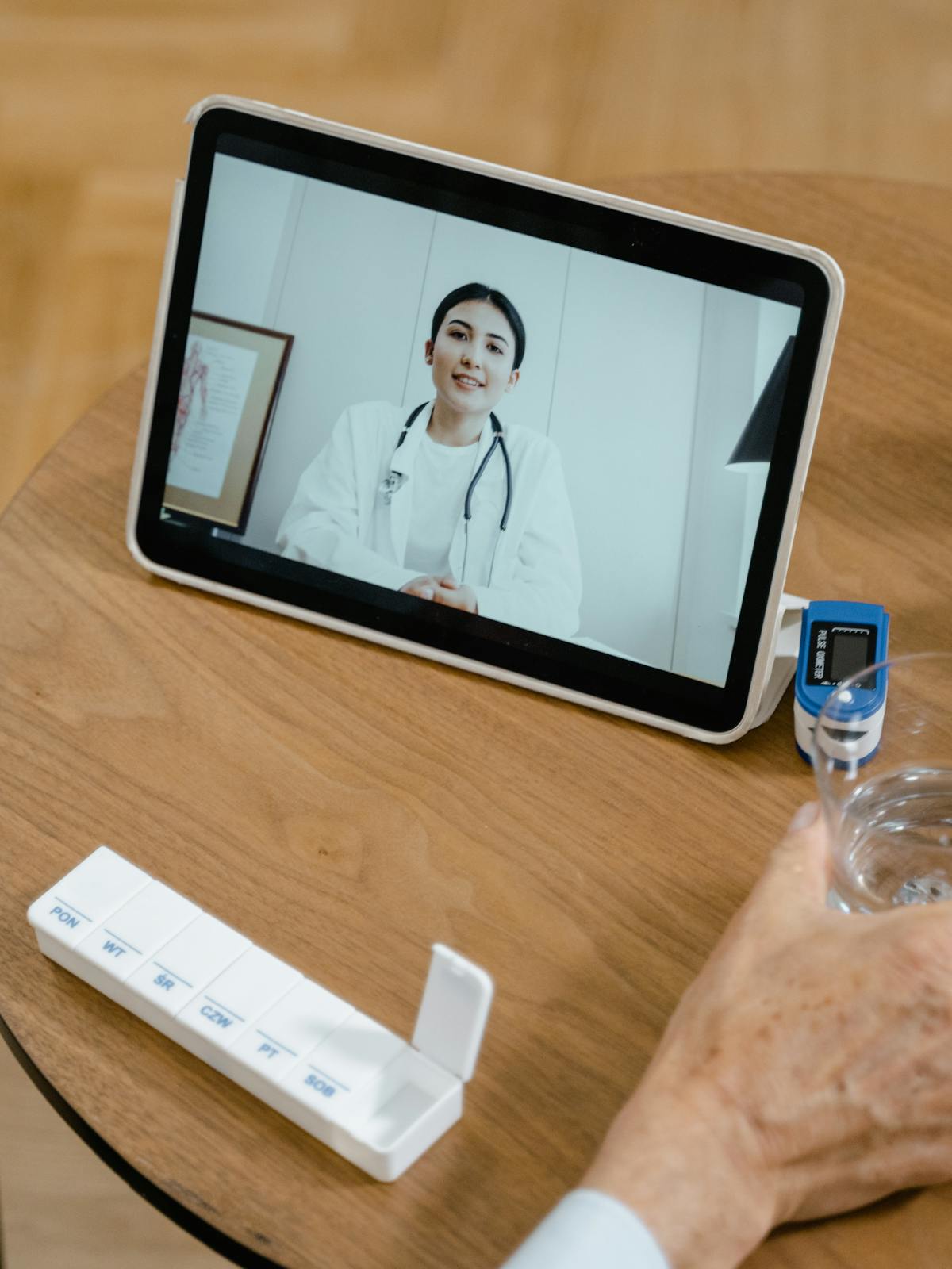 Mobile telehealth consultation on a device